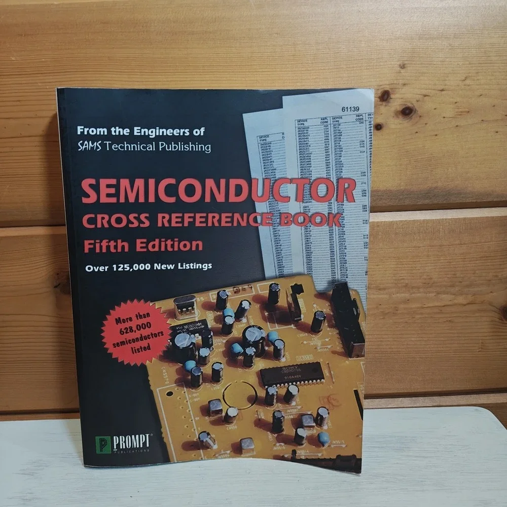 Semiconductor Cross Reference‎ Book Fifth Edition by SAMS Technical Publishing